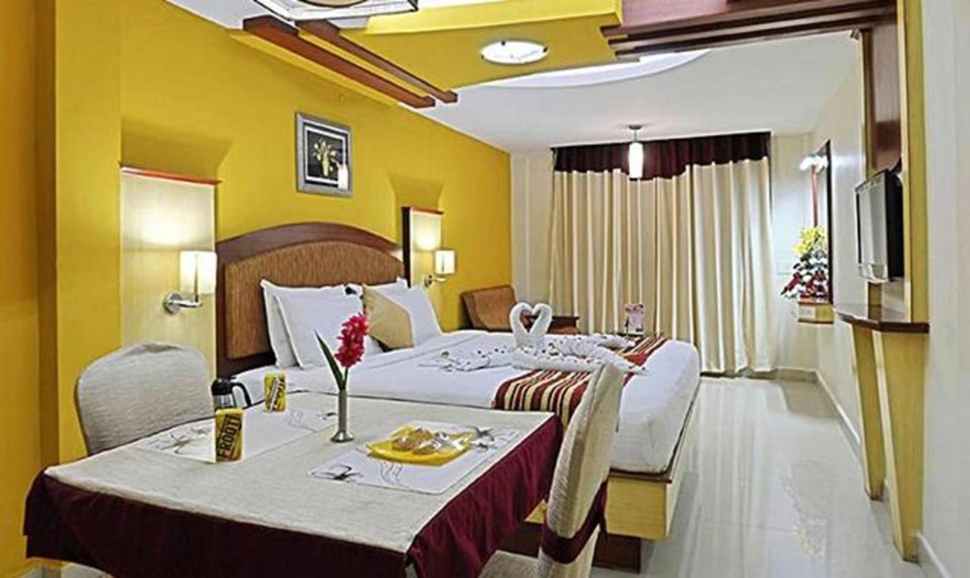 Hotel Ponmariresidency Udagamandalam Exterior foto