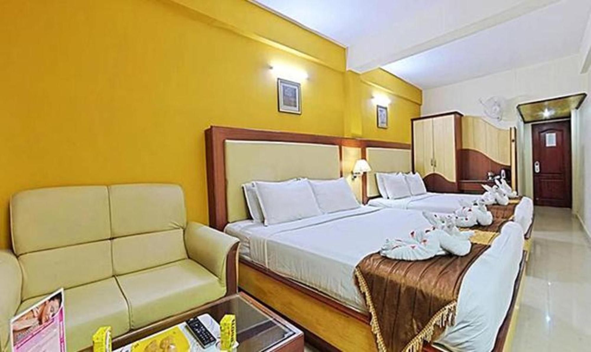 Hotel Ponmariresidency Udagamandalam Exterior foto