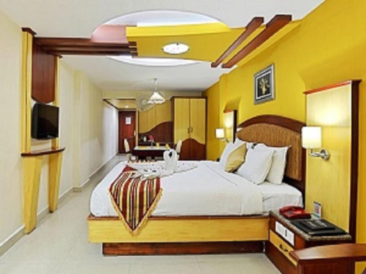 Hotel Ponmariresidency Udagamandalam Exterior foto