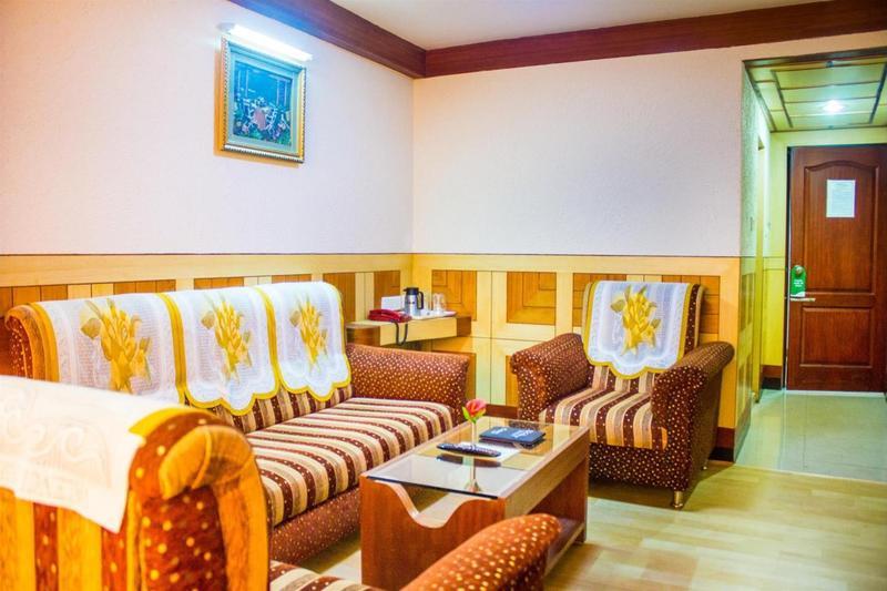 Hotel Ponmariresidency Udagamandalam Exterior foto