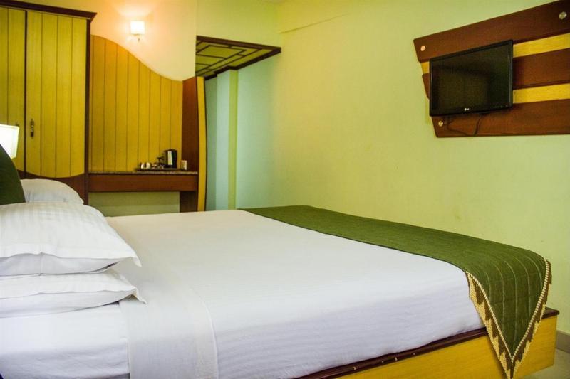 Hotel Ponmariresidency Udagamandalam Exterior foto